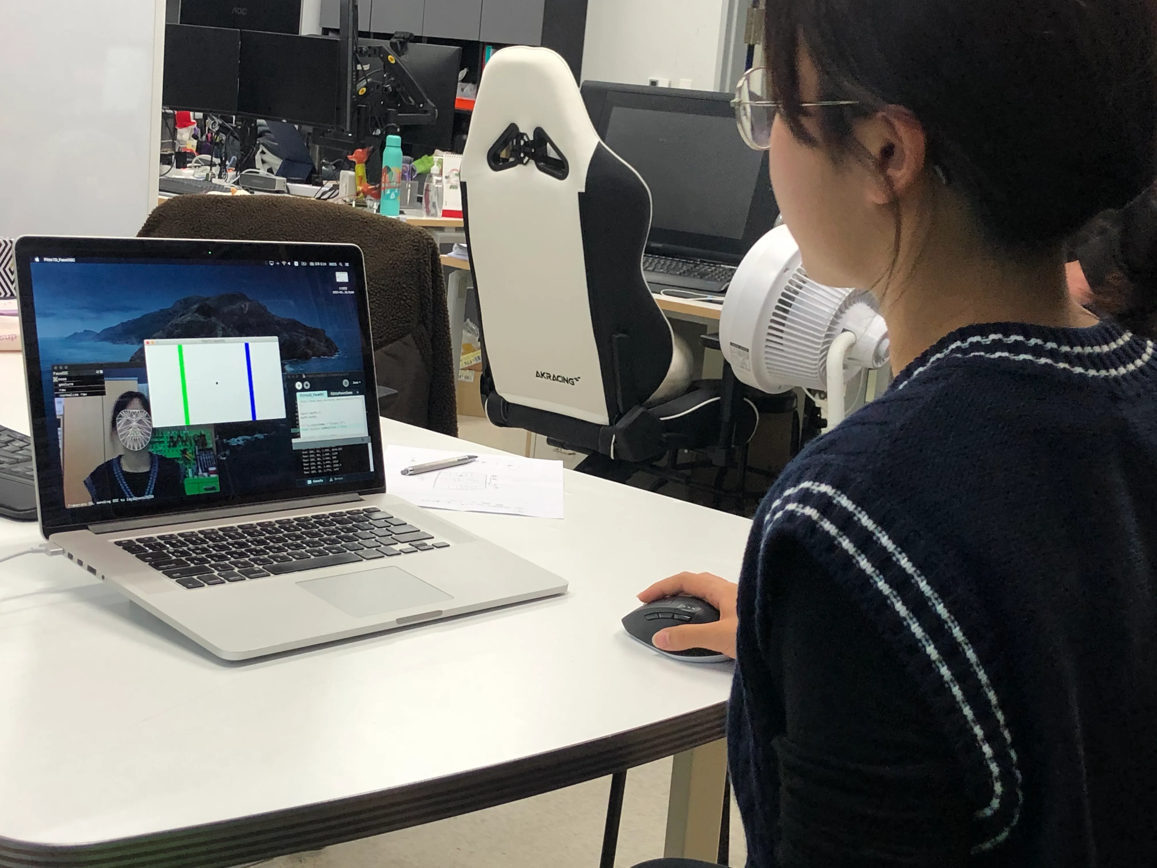 A Fitts Law Evaluation of Two Type Face Tracking Inputs on Electronic Devices